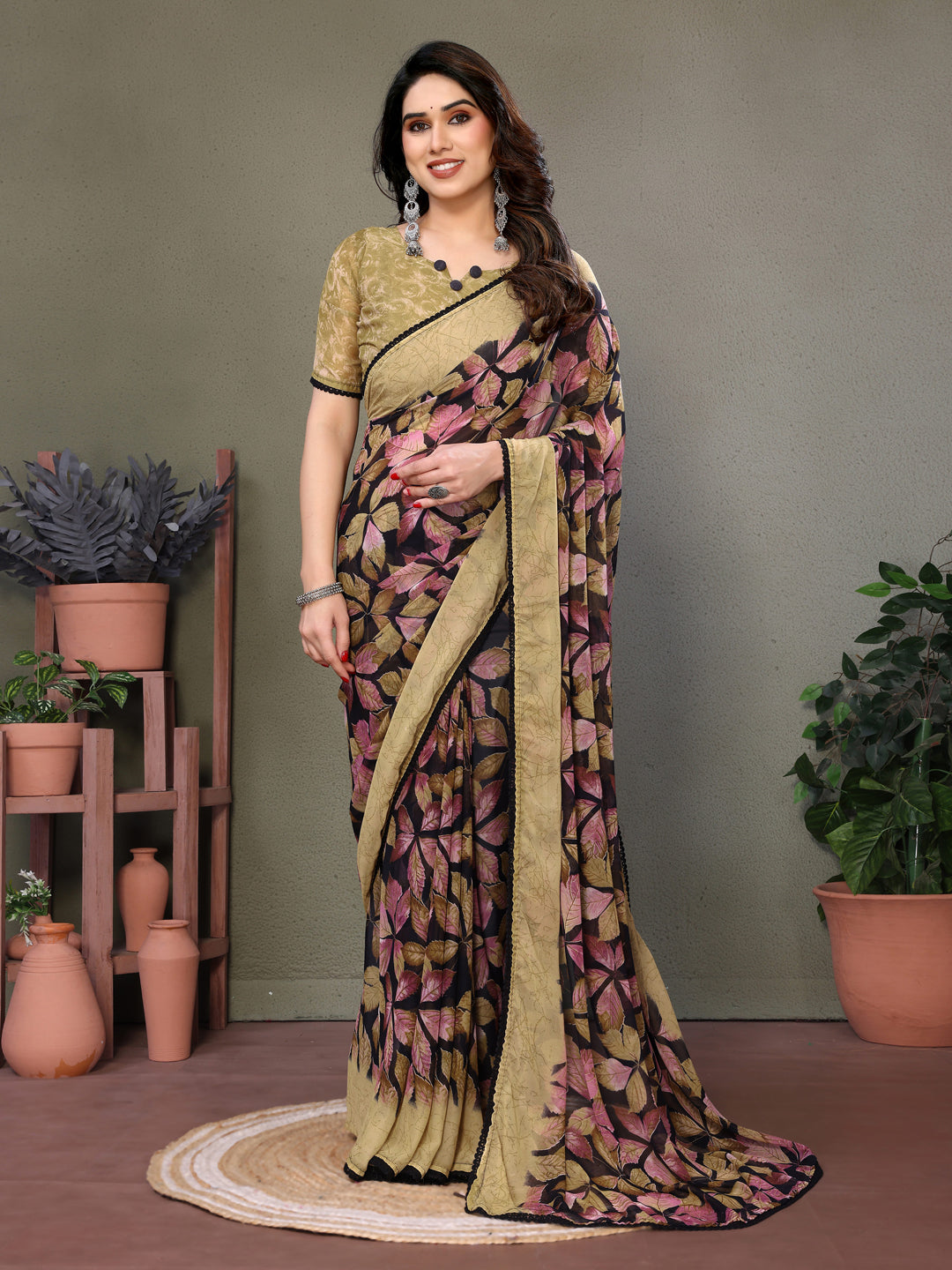 Glanzavi Black & Beige Leaf Print Saree with Designer Blouse – Elegant Party Wear